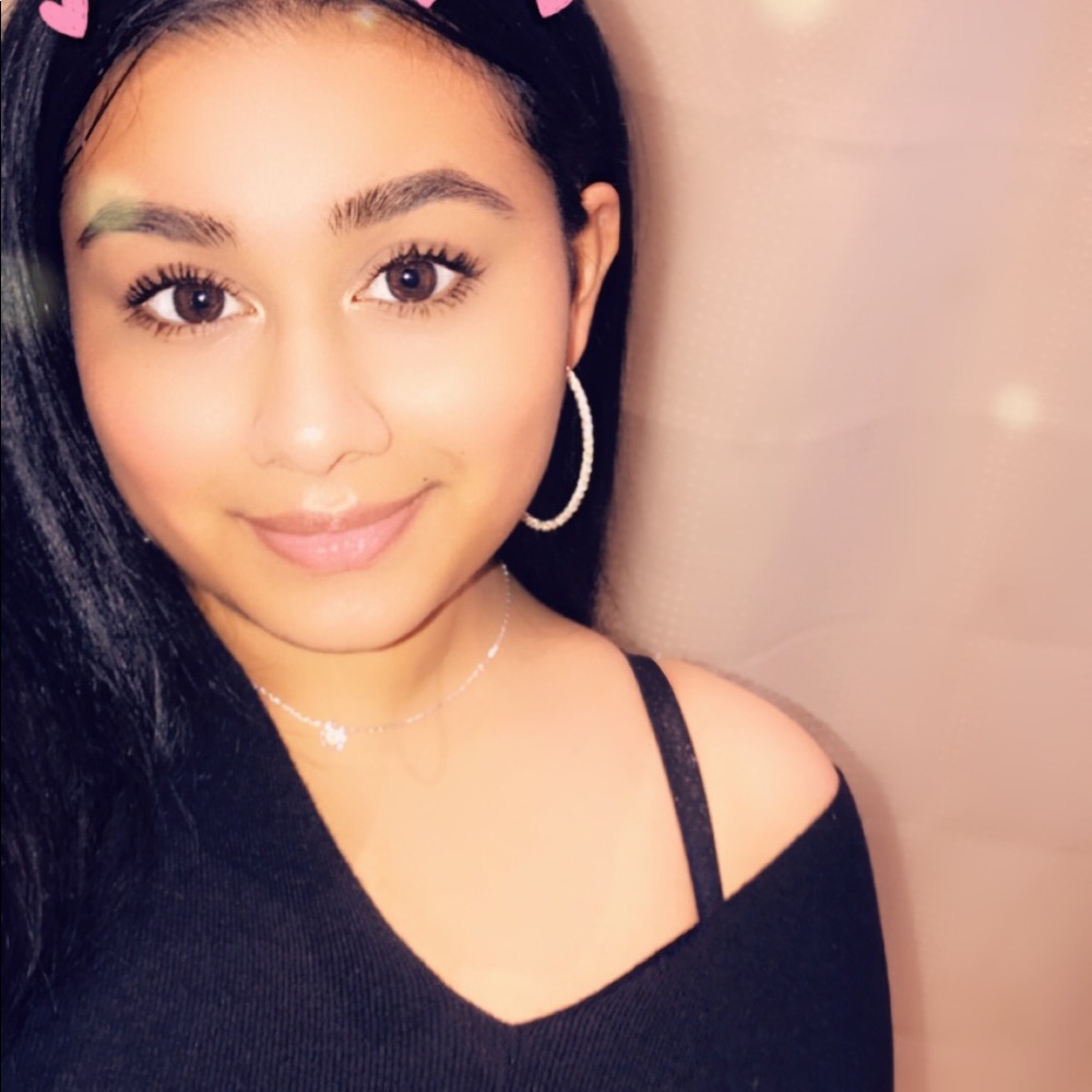 Meet your Posher, Ariana
